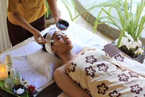 Anti Aging Rejuvenation Massage